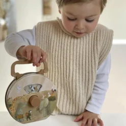 Egmont Toys Musical / Auditory|Activity Toys^Noah's Animals Tin Radio